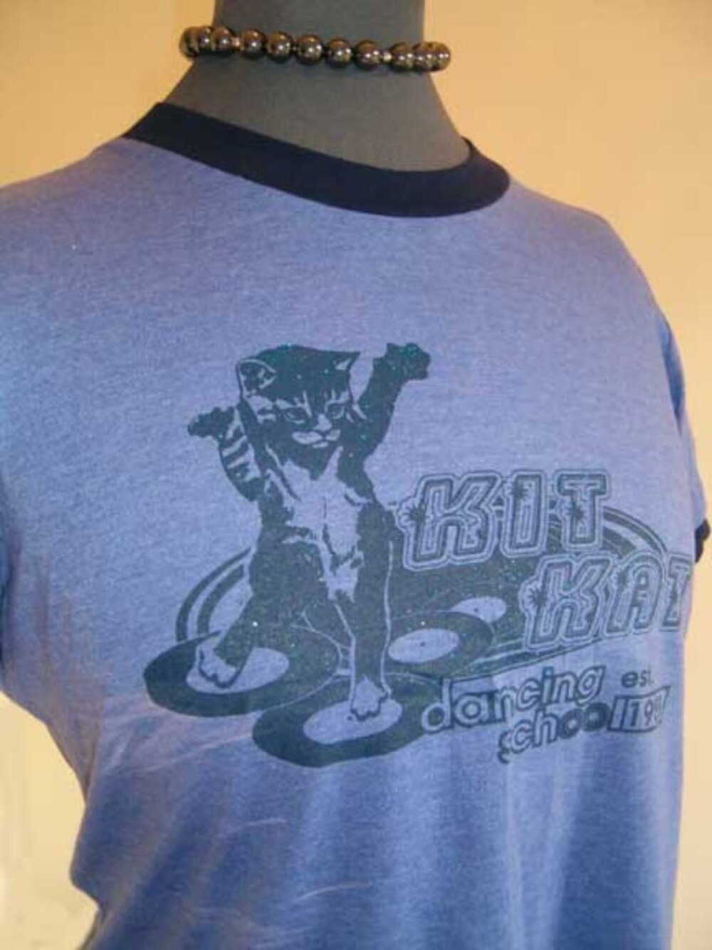 Y2K Dancing Glitter Kitty Baby Tee in Heather Blue Ringer Crewneck Disco Kitten
